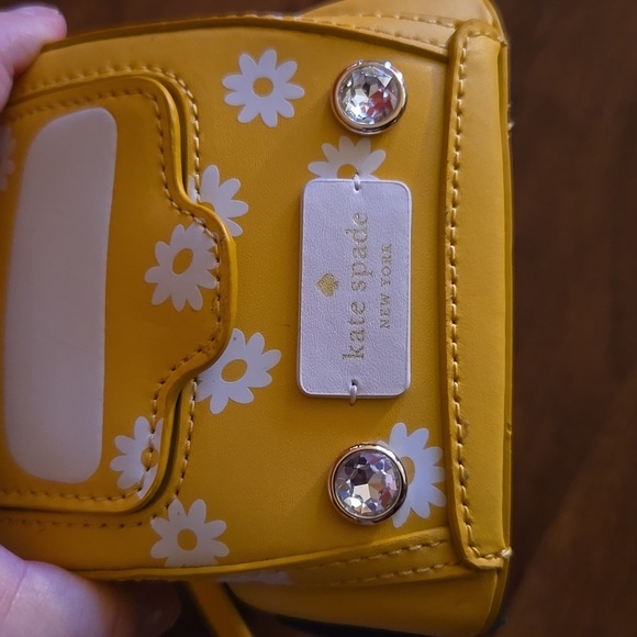 "Kate Spade" Yellow WV Car-Shaped Crossbody Bag - Picture 6 of 6
